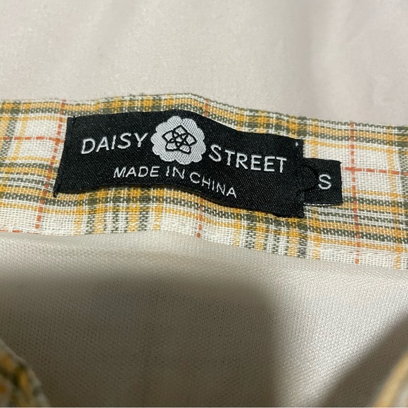 Urban outfitters plaid skirt - Picture 4 of 4